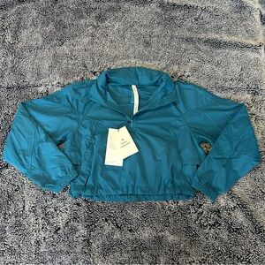 NWT Lululemon Athletica Evergreen Cropped Anorak size 6